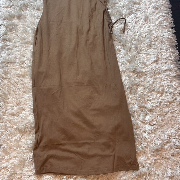 Almost Famous Bodycon  Midi Dress - Brown size Large‎ RefFNB - Picture 9 of 9